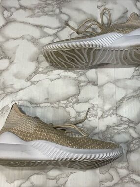 Danskin Ecstatic Sneakers in Tan
